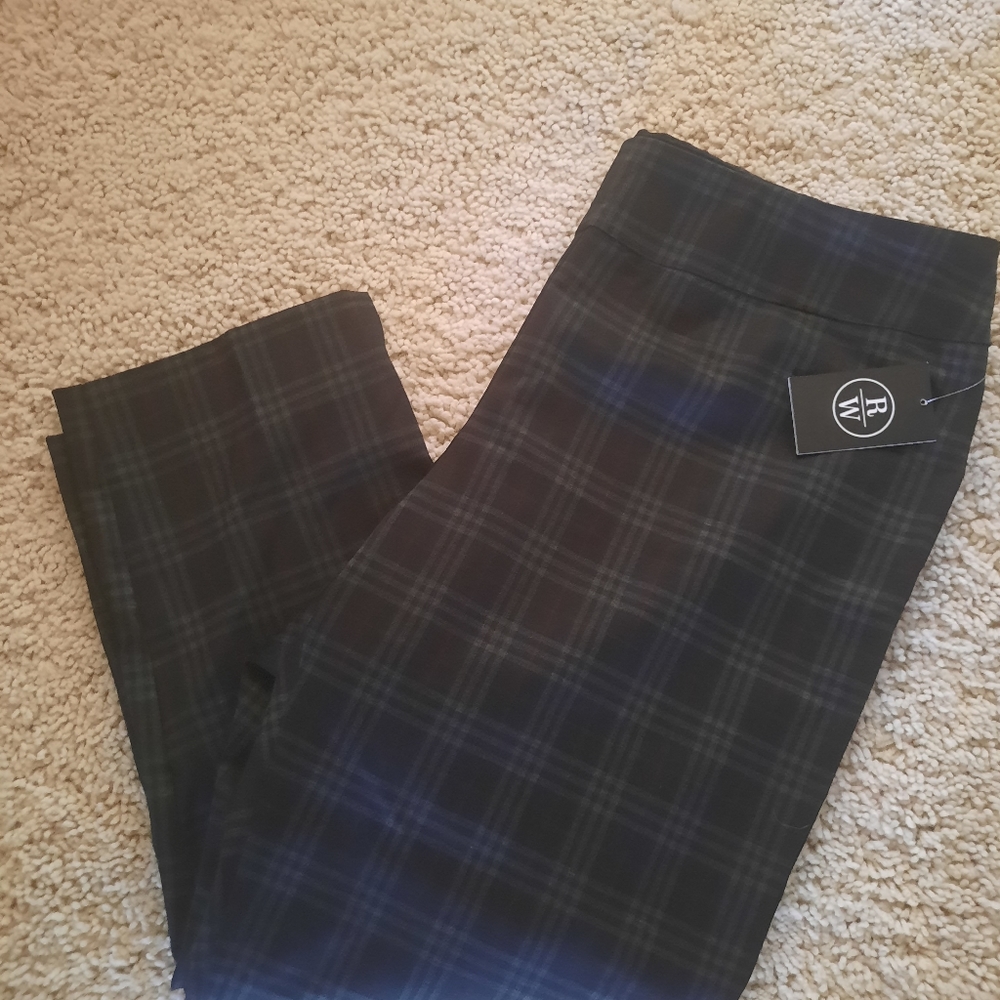 Ryan Wythe Women's Plaid Cropped Ankle Plus Size Pants 20W AD1009